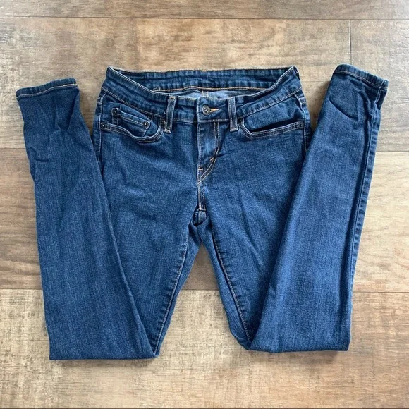 Levi Jeans - Picture 4 of 7